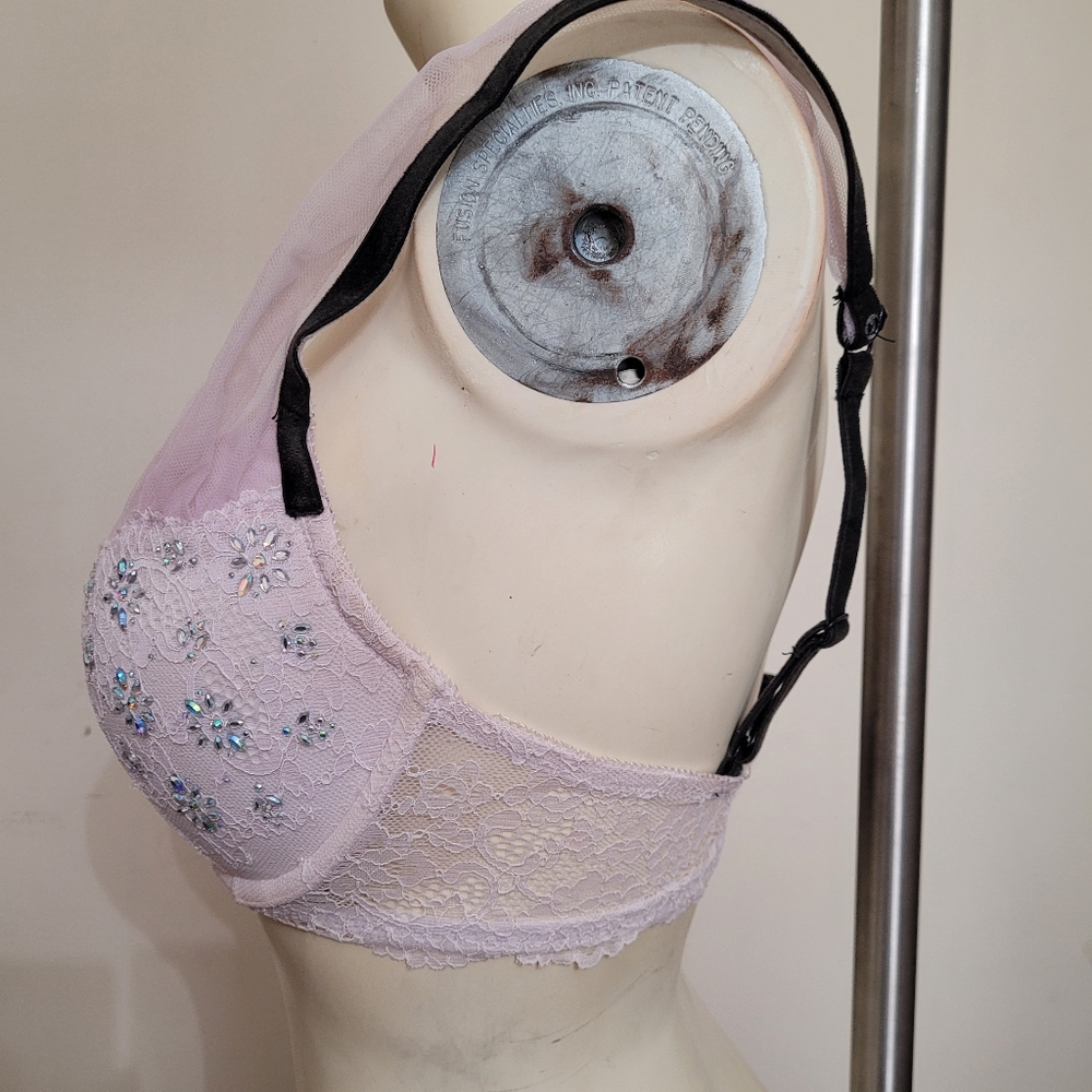 Yitty Holder - image 4